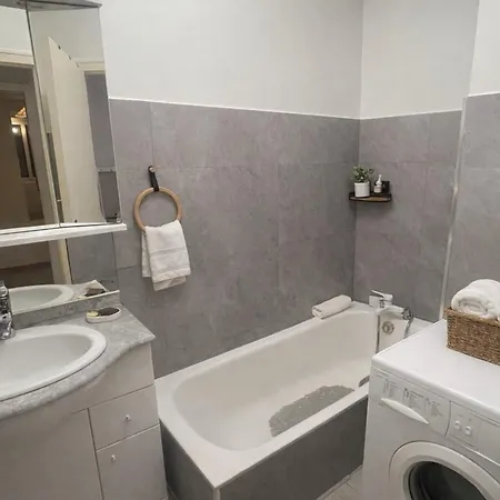 Horizon Bleu With Terrace In * Sainte-Maxime